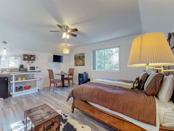 Palm Springs Home 1028402
