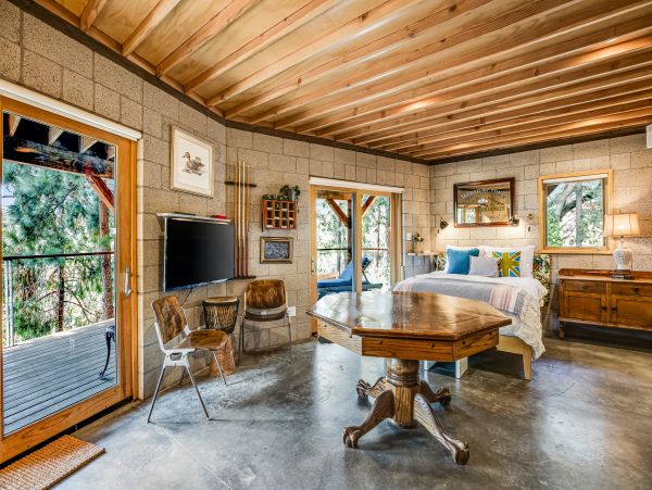 Palm Springs Home 1028405