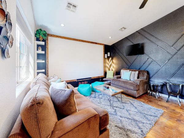 Palm Springs Home 1028410
