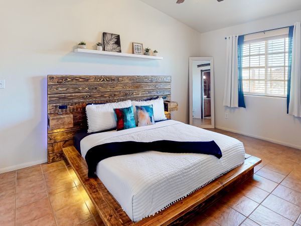 Palm Springs Home 1028410