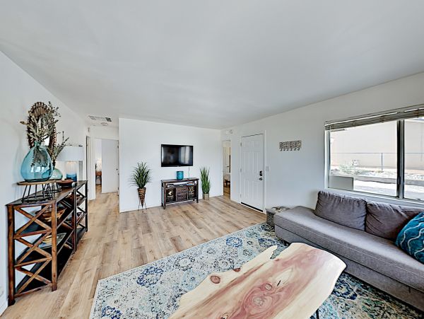 Palm Springs Home 1028411