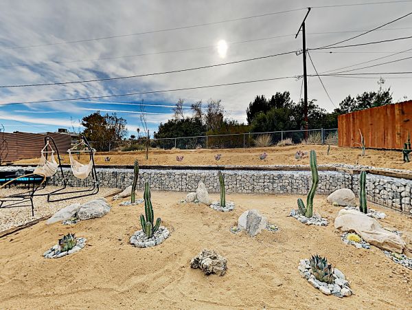 Palm Springs Home 1028411