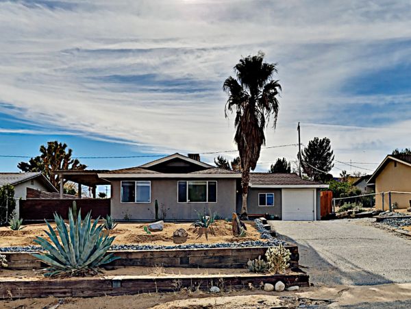Palm Springs Home 1028411