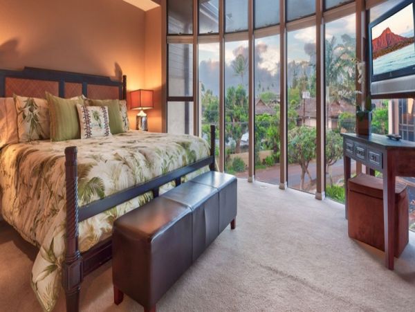 Almost on the beach Superb West Maui Villa.