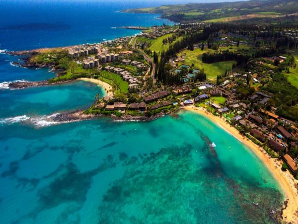 Almost on the beach Superb West Maui Villa.