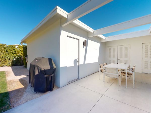 Palm Springs Home 1028414