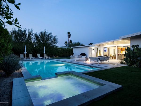 Palm Springs Home 1028414