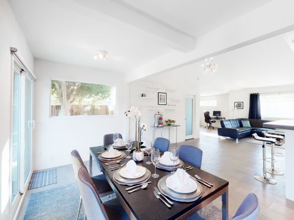Palm Springs Home 1028415