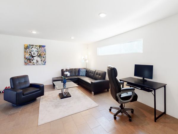 Palm Springs Home 1028415