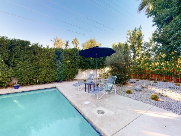 Palm Springs Home 1028415