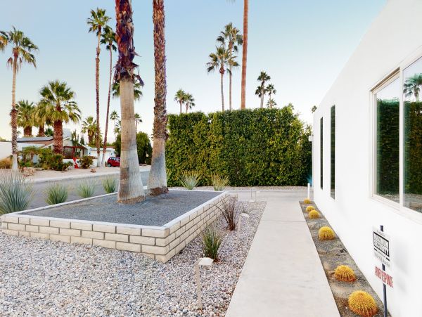 Palm Springs Home 1028415
