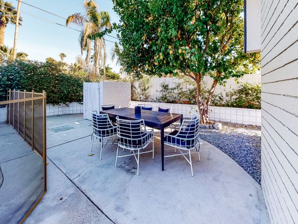 Palm Springs Home 1028417
