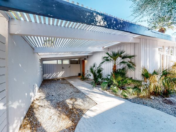 Palm Springs Home 1028417