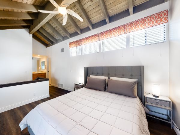 Palm Springs Home 1028418
