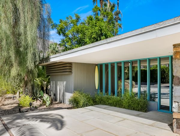 Stunning Luxury Home with Private Pool & Spa in Palm Springs