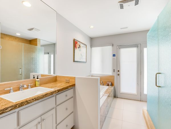 Stunning Luxury Home with Private Pool & Spa in Palm Springs