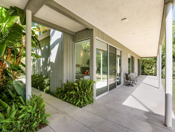 Stunning Luxury Home with Private Pool & Spa in Palm Springs