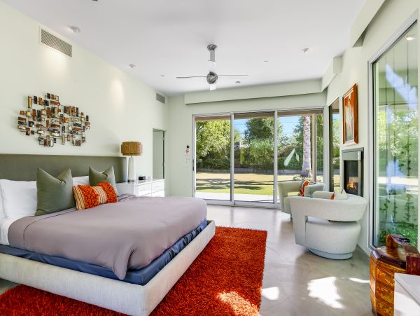 Stunning Luxury Home with Private Pool & Spa in Palm Springs