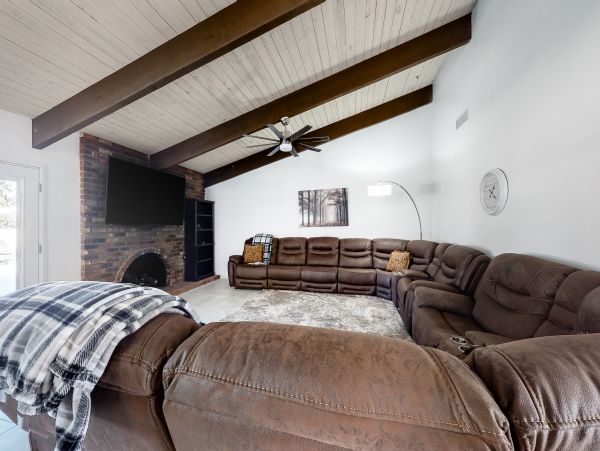 Palm Springs Home 1028420
