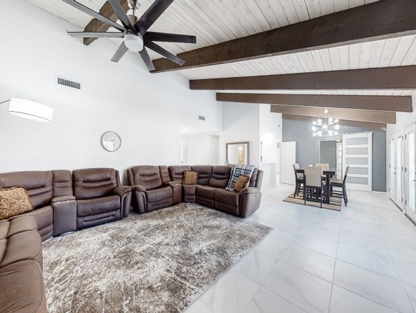 Palm Springs Home 1028420