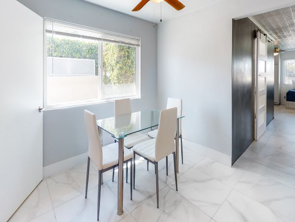 Palm Springs Home 1028420