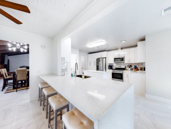 Palm Springs Home 1028420