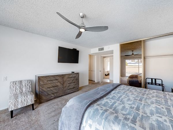 Palm Springs Home 1028420