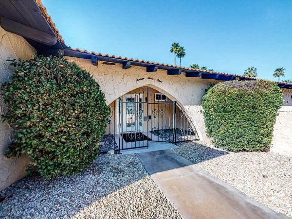 Palm Springs Home 1028420