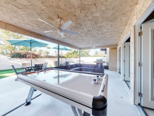 Palm Springs Home 1028420