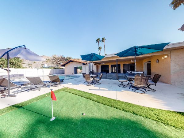Palm Springs Home 1028420