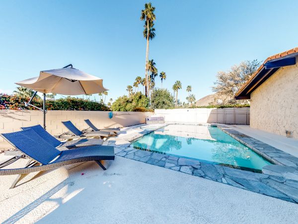 Palm Springs Home 1028420