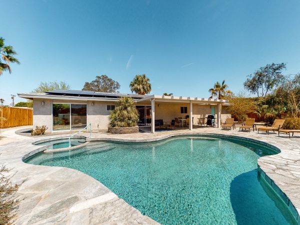 Palm Springs Home 1028421