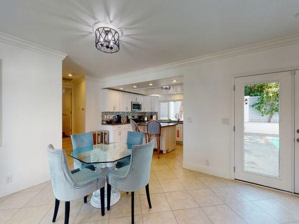 Palm Springs Home 1028422