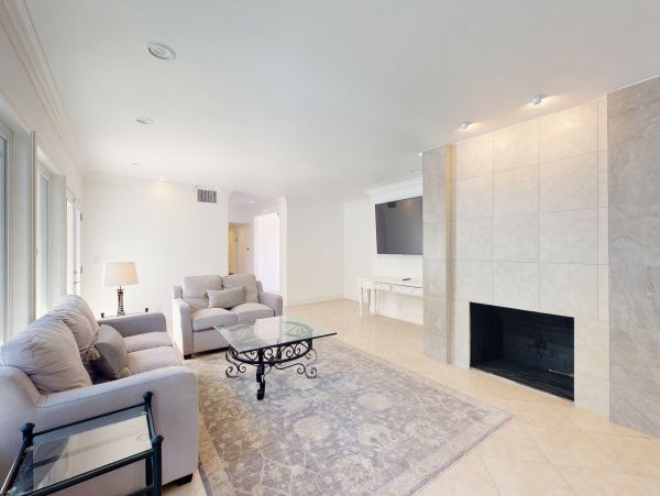 Palm Springs Home 1028422