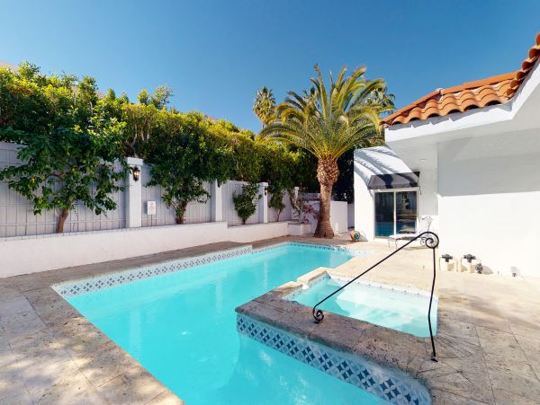 Palm Springs Home 1028422