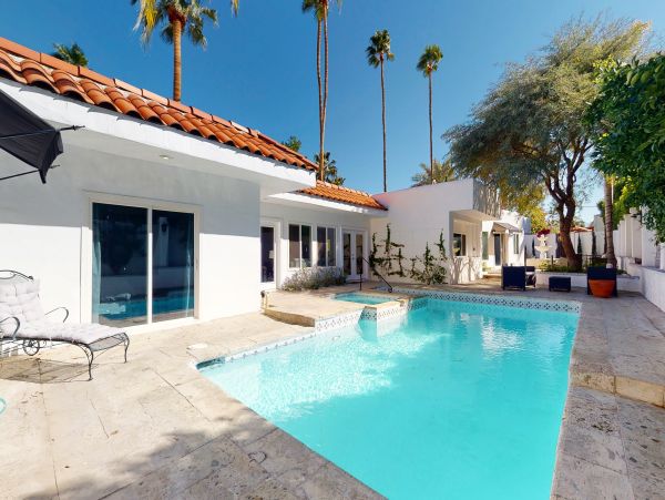 Palm Springs Home 1028422