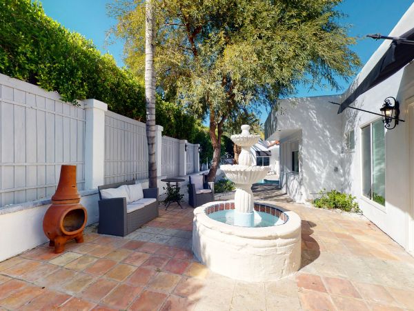 Palm Springs Home 1028422