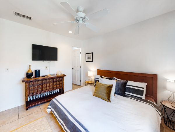 Palm Springs Home 1028423