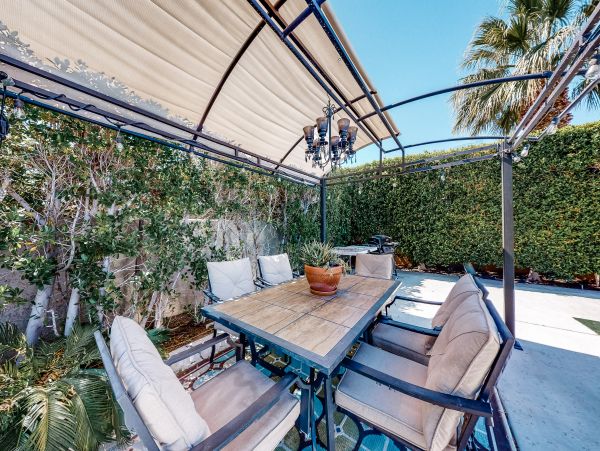Palm Springs Home 1028423