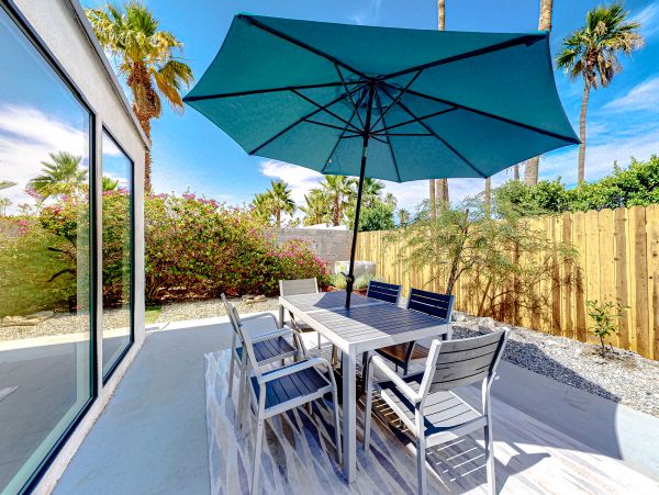 Palm Springs Home 1028424