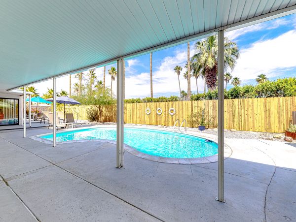 Palm Springs Home 1028424