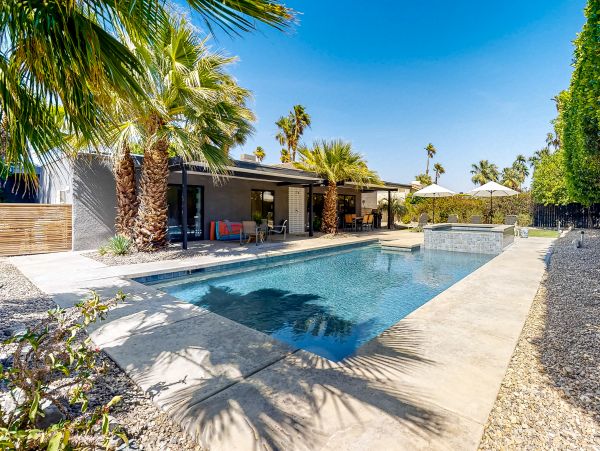 Palm Springs Home 1028425