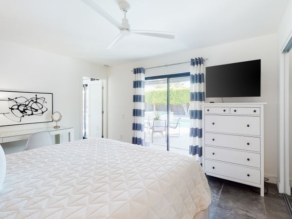 Palm Springs Home 1028425