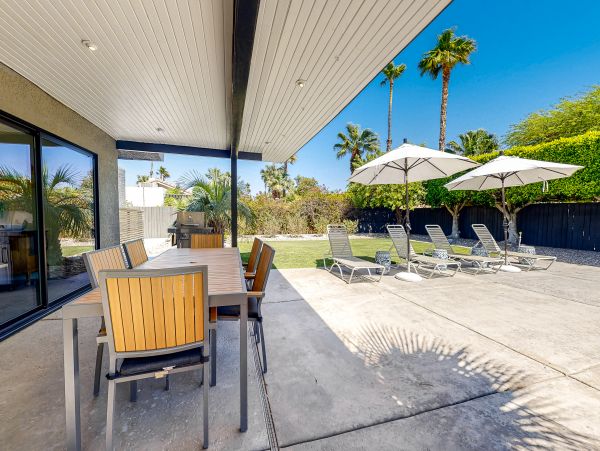 Palm Springs Home 1028425
