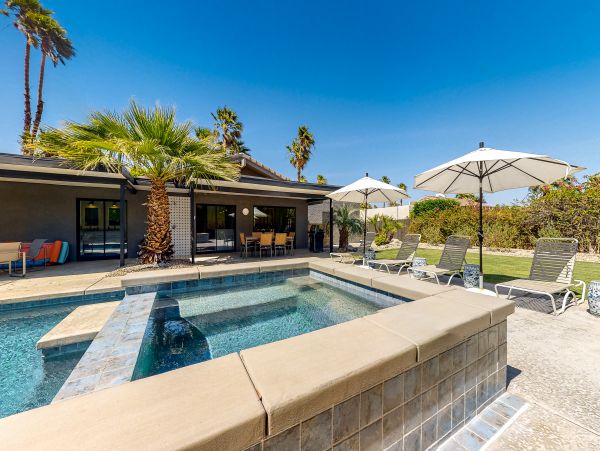 Palm Springs Home 1028425