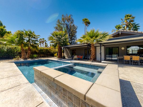 Palm Springs Home 1028425
