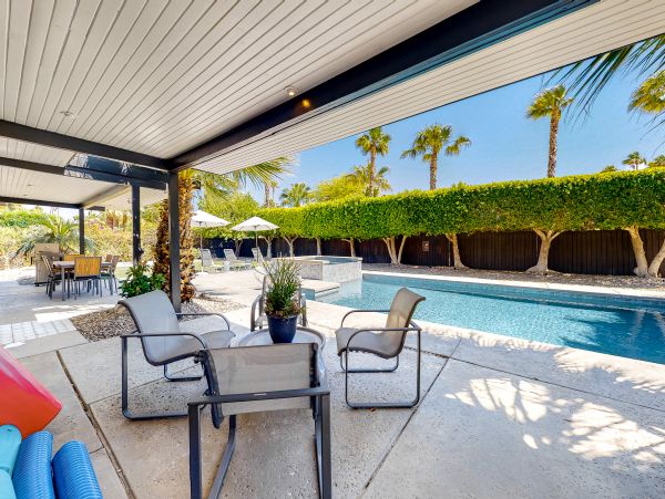 Palm Springs Home 1028425
