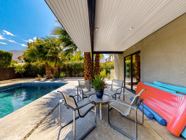 Palm Springs Home 1028425