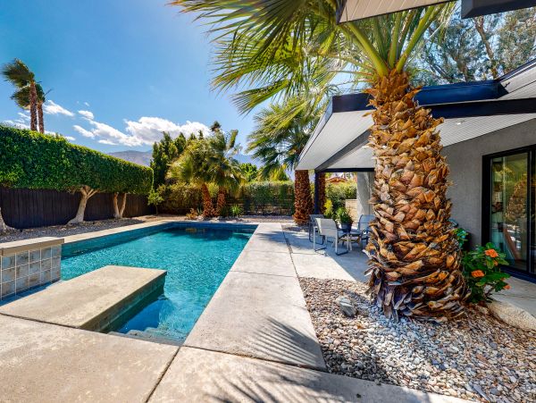 Palm Springs Home 1028425
