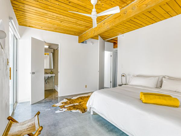 Palm Springs Home 1028426